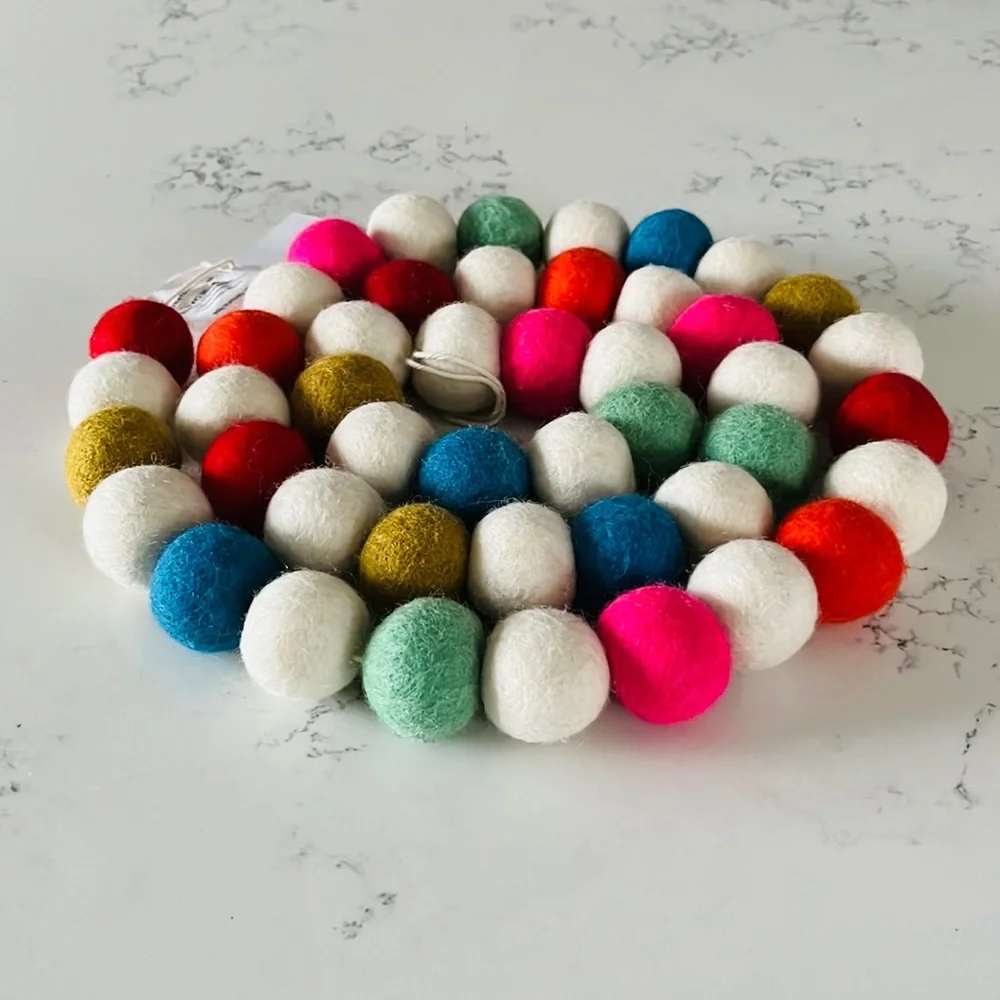 Pottery Barn Kids Multi Felted Ball Garland - Picture 8 of 13